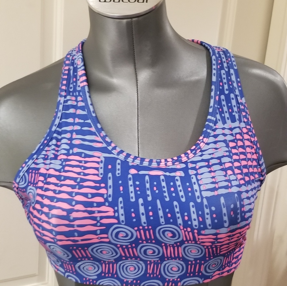 Saucony Sports Bra Size Medium